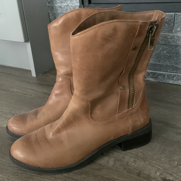Jessica Simpson tan leather boots size 7 - Picture 2 of 2